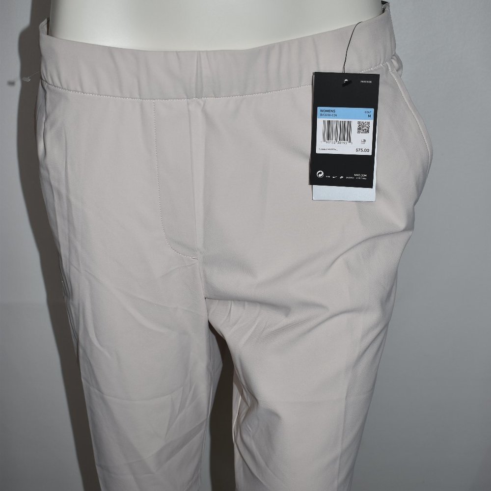 Nike Women's New Beige Dri-FIT UV Golf Shorts Size Medium MSRP $75